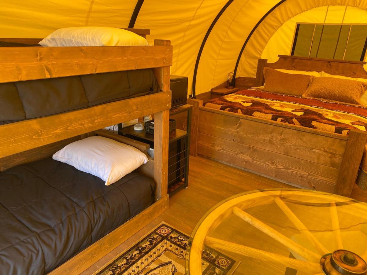 Smoky Hollow Outdoor Resort Covered Wagon Sevierville Εξωτερικό φωτογραφία