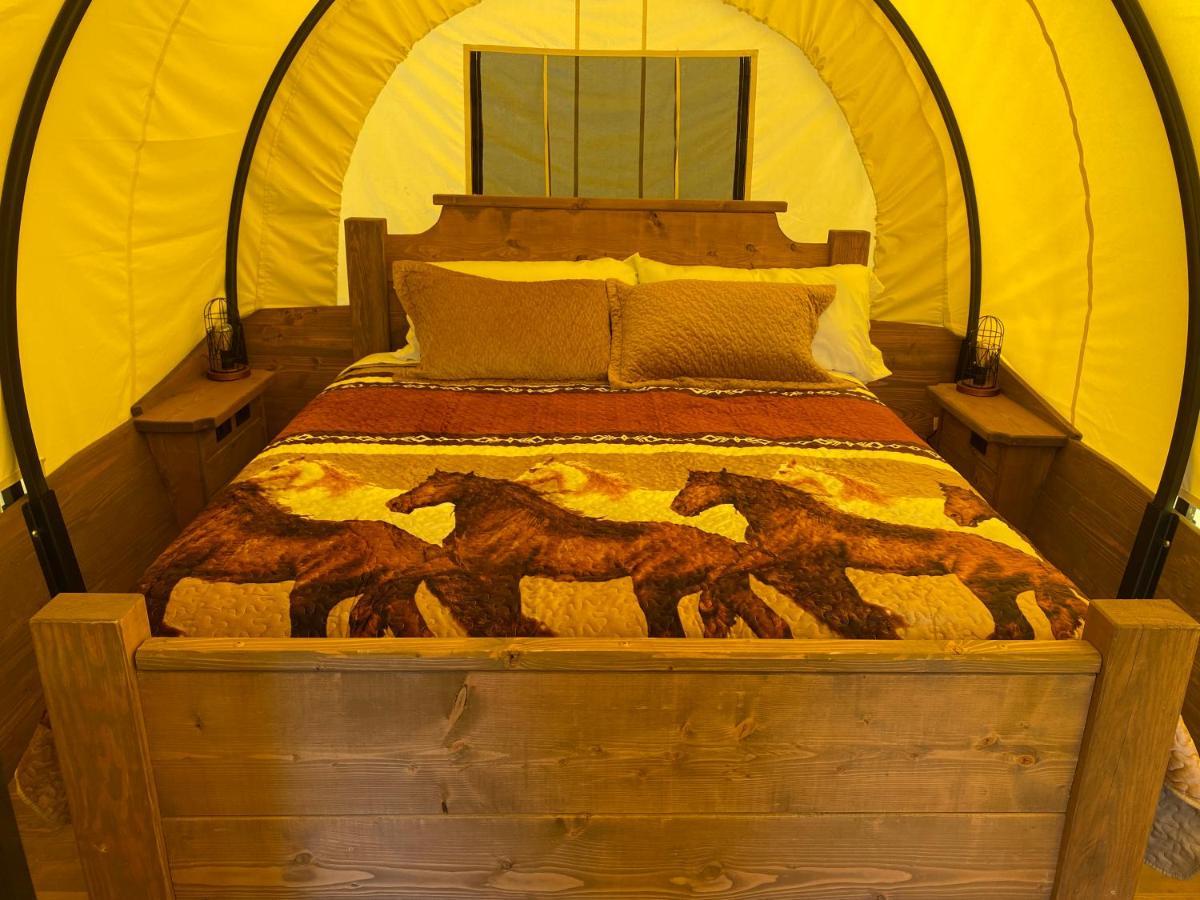 Smoky Hollow Outdoor Resort Covered Wagon Sevierville Εξωτερικό φωτογραφία