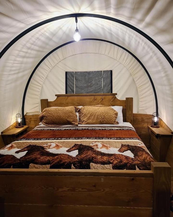 Smoky Hollow Outdoor Resort Covered Wagon Sevierville Εξωτερικό φωτογραφία
